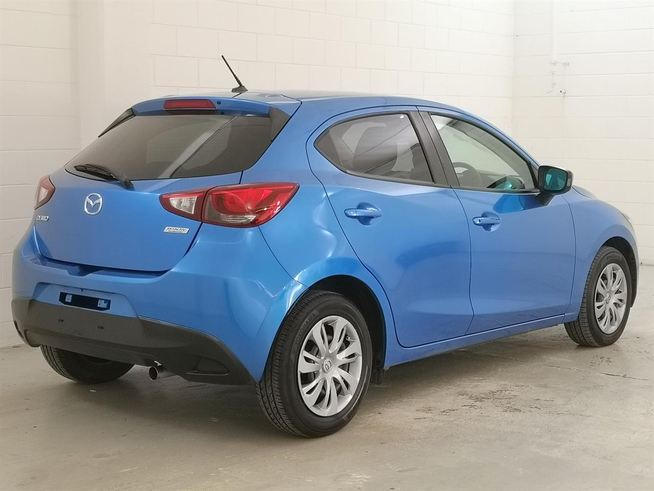 2015 Mazda Demio