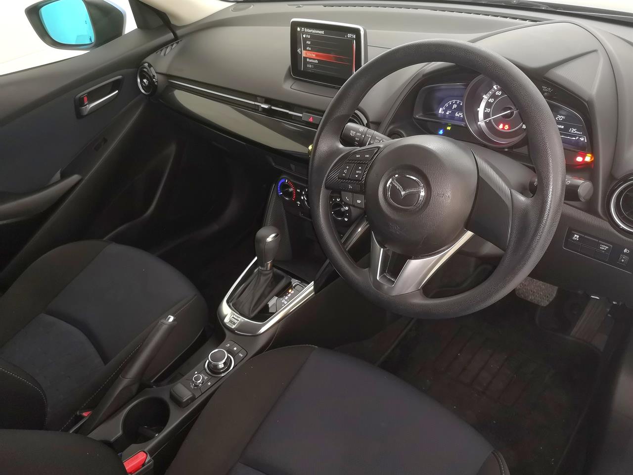 2015 Mazda Demio