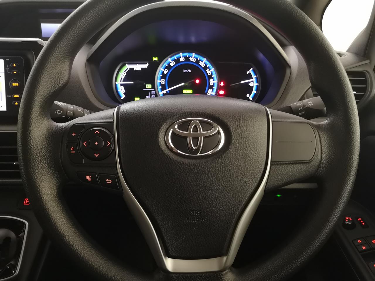 2016 Toyota Noah