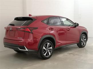 2021 Lexus NX 300h - Thumbnail