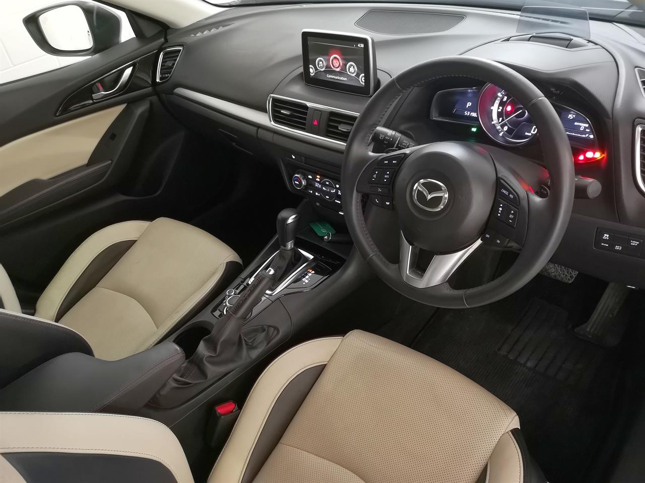 2014 Mazda Axela