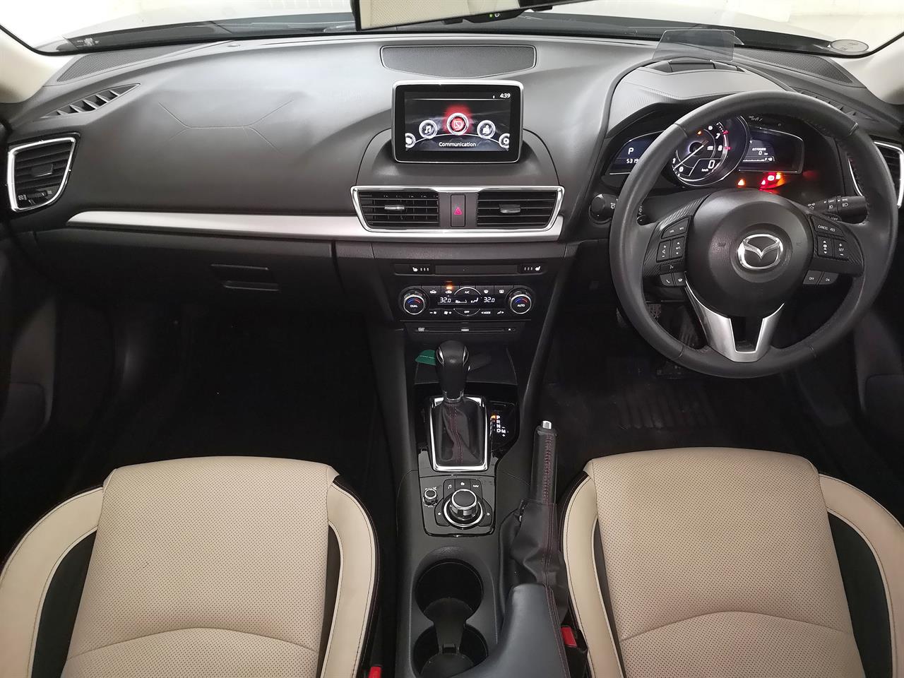 2014 Mazda Axela