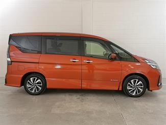 2019 Nissan Serena - Thumbnail