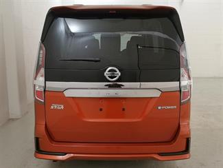 2019 Nissan Serena - Thumbnail