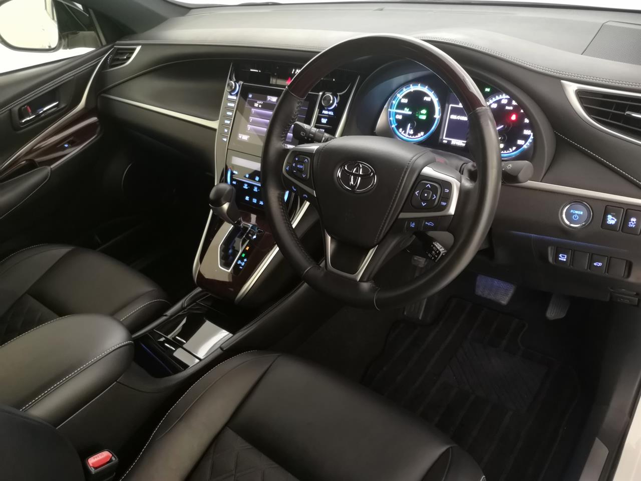 2014 Toyota Harrier