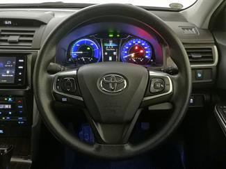 2016 Toyota Camry - Thumbnail