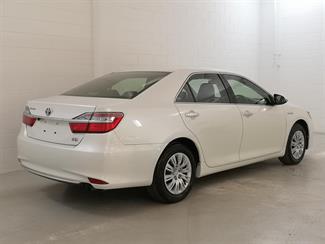 2016 Toyota Camry - Thumbnail