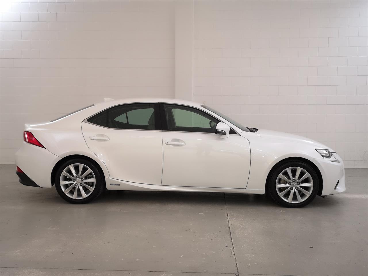 2013 Lexus IS 300H