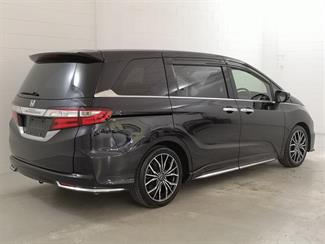 2016 Honda Odyssey - Thumbnail