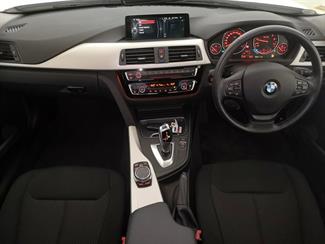 2016 BMW 320i - Thumbnail