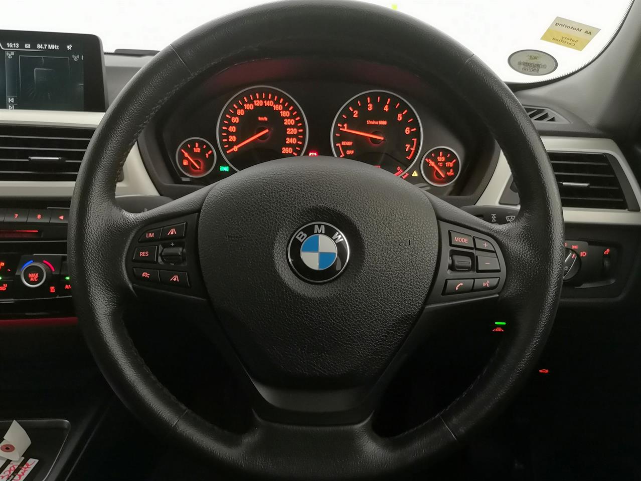 2016 BMW 320i