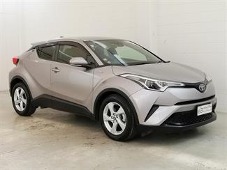 2017 Toyota C-HR - Thumbnail