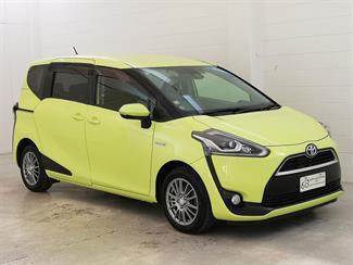 2016 Toyota Sienta - Thumbnail