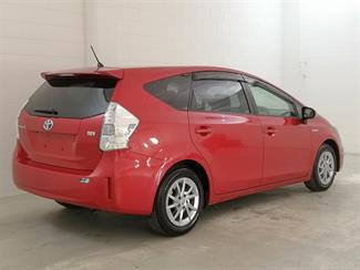 2013 Toyota Prius - Thumbnail