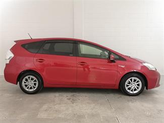 2013 Toyota Prius - Thumbnail