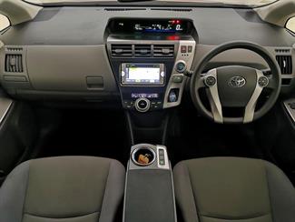 2013 Toyota Prius - Thumbnail