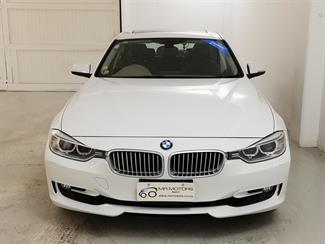 2012 BMW 320i - Thumbnail