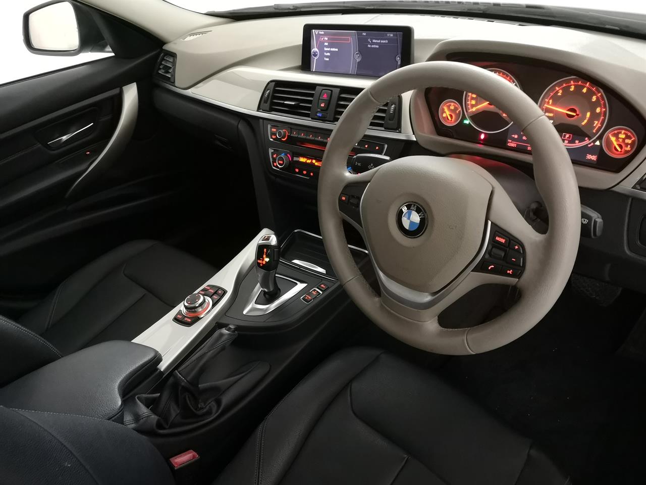 2012 BMW 320i