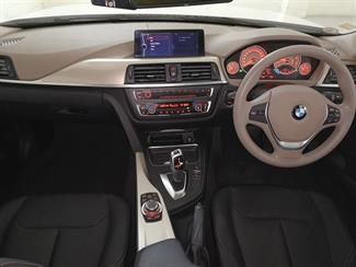 2012 BMW 320i - Thumbnail