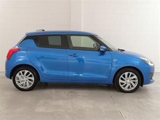 2023 Suzuki Swift - Thumbnail