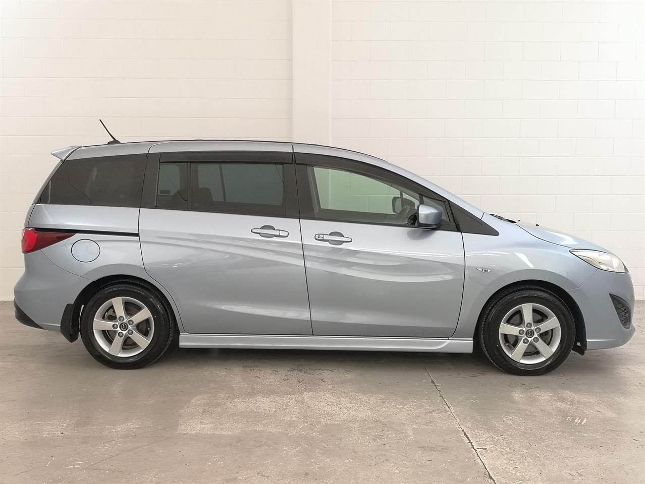 2013 Mazda Premacy