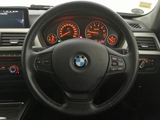 2015 BMW 320i - Thumbnail