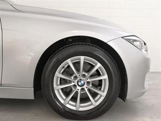 2015 BMW 320i - Thumbnail