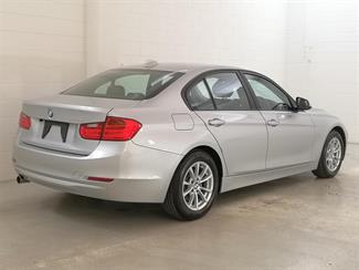 2015 BMW 320i - Thumbnail