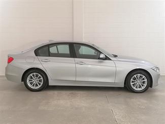 2015 BMW 320i - Thumbnail