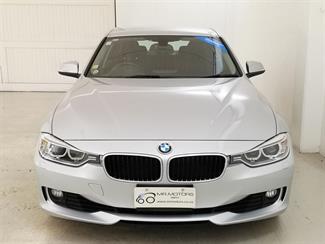 2015 BMW 320i - Thumbnail