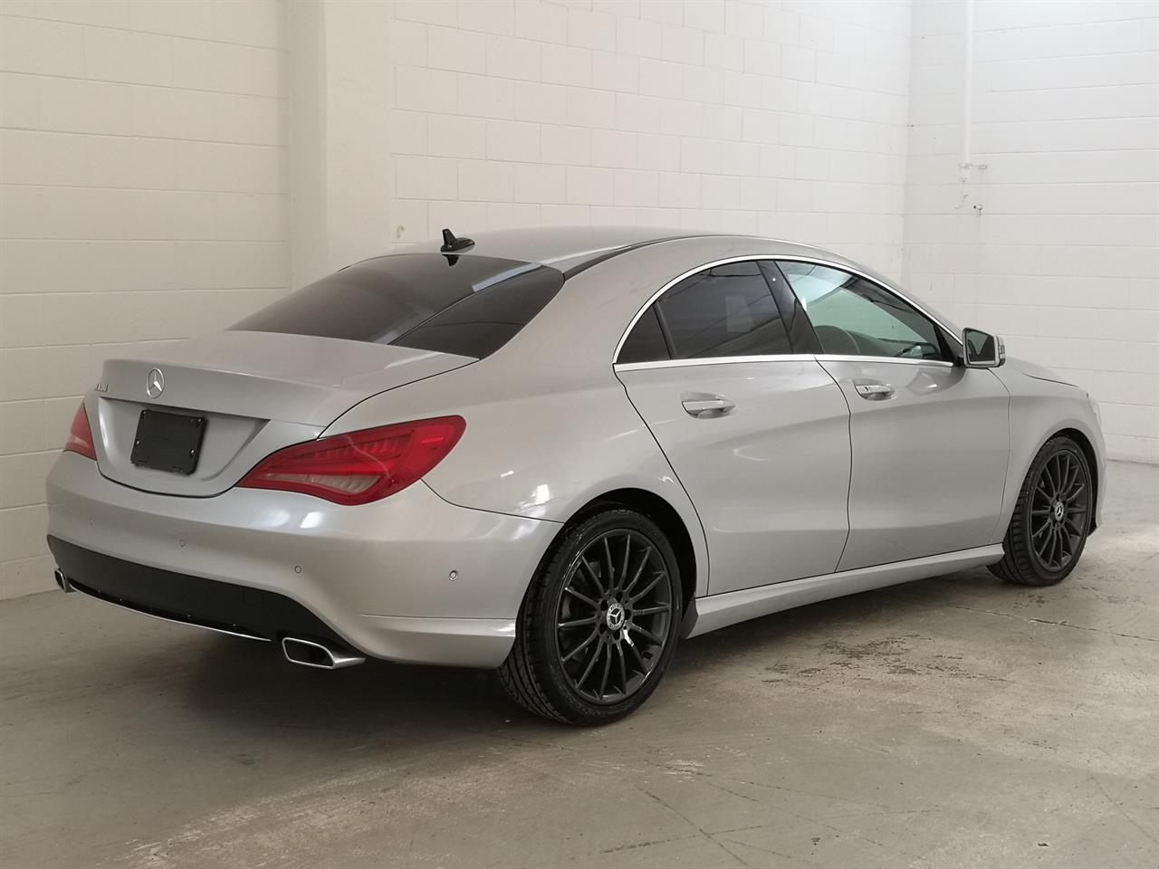 2016 Mercedes-Benz CLA 180