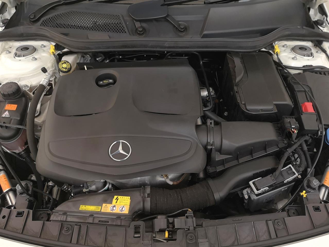 2016 Mercedes-Benz GLA 180