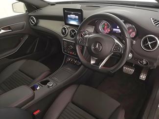 2016 Mercedes-Benz GLA 180 - Thumbnail