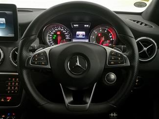 2016 Mercedes-Benz GLA 180 - Thumbnail