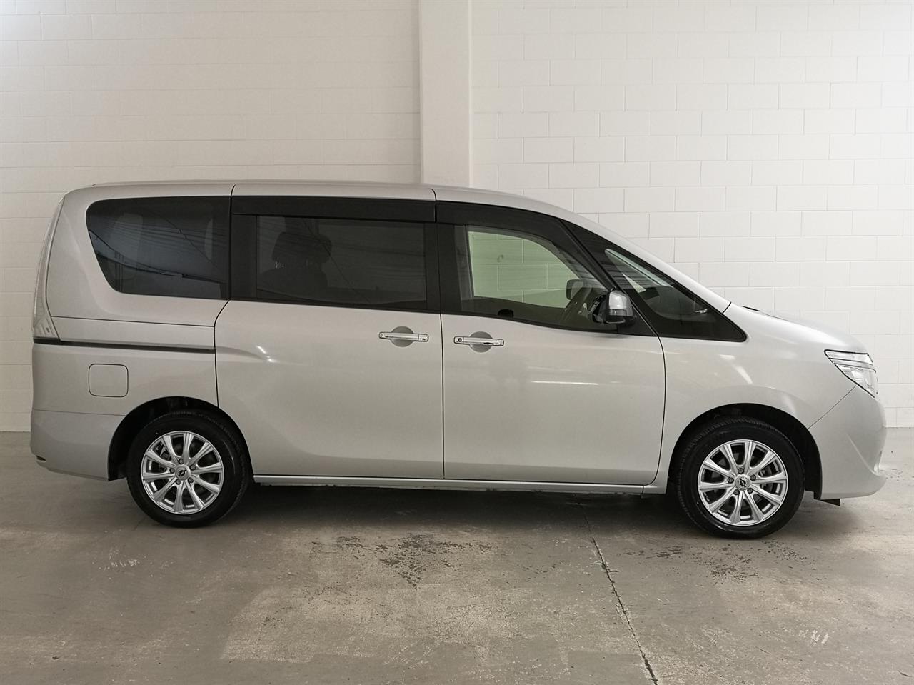 2016 Nissan Serena