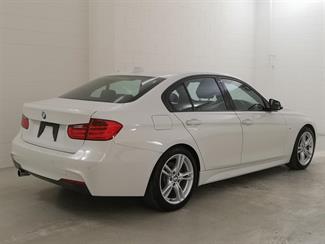 2015 BMW 320i - Thumbnail