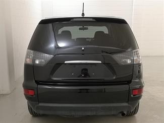 2012 Mitsubishi Outlander - Thumbnail