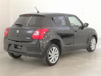 2020 Suzuki Swift - Thumbnail