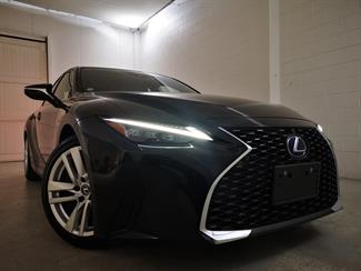 2021 Lexus IS 300H - Thumbnail