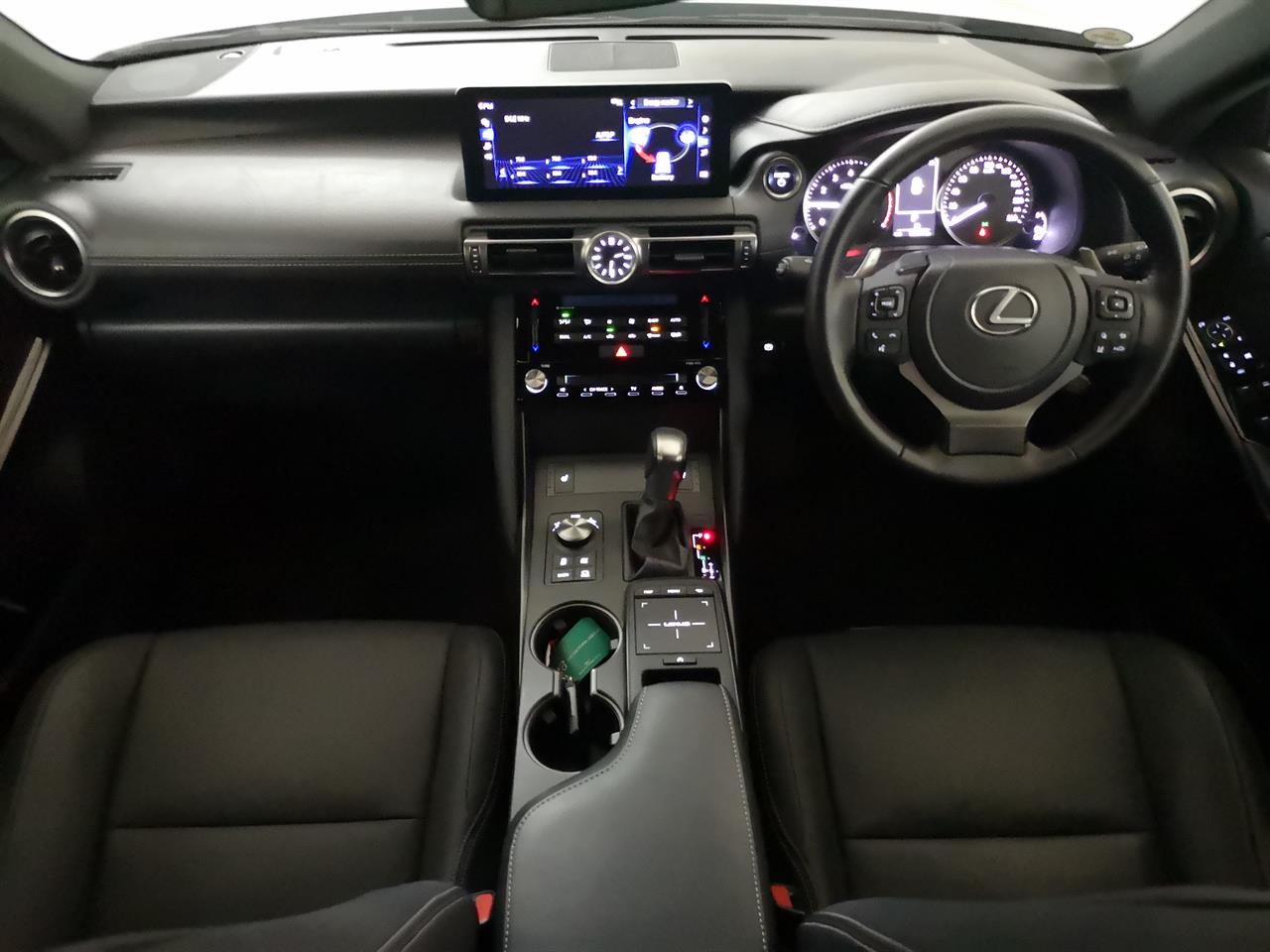 2021 Lexus IS 300H