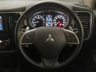 2013 Mitsubishi Outlander - Thumbnail