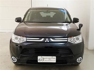 2013 Mitsubishi Outlander - Thumbnail