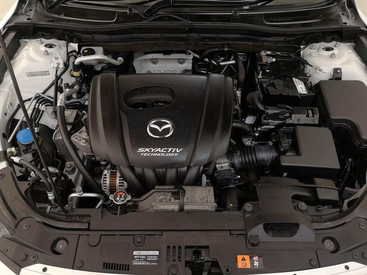 2018 Mazda Axela