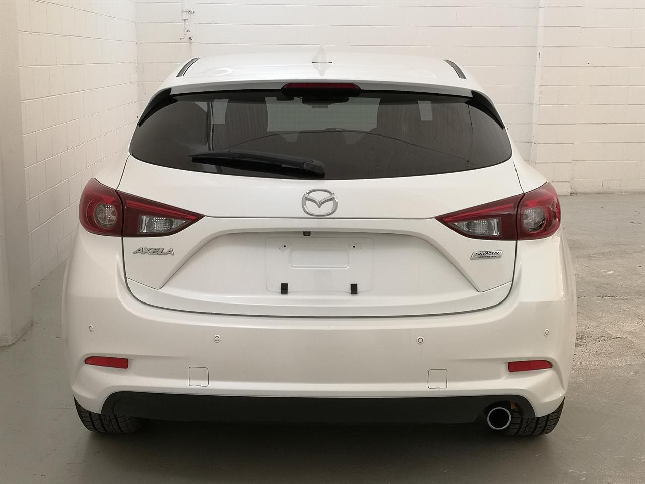 2018 Mazda Axela