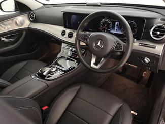 2016 Mercedes-Benz E 200 - Thumbnail