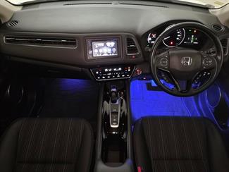 2017 Honda Vezel - Thumbnail