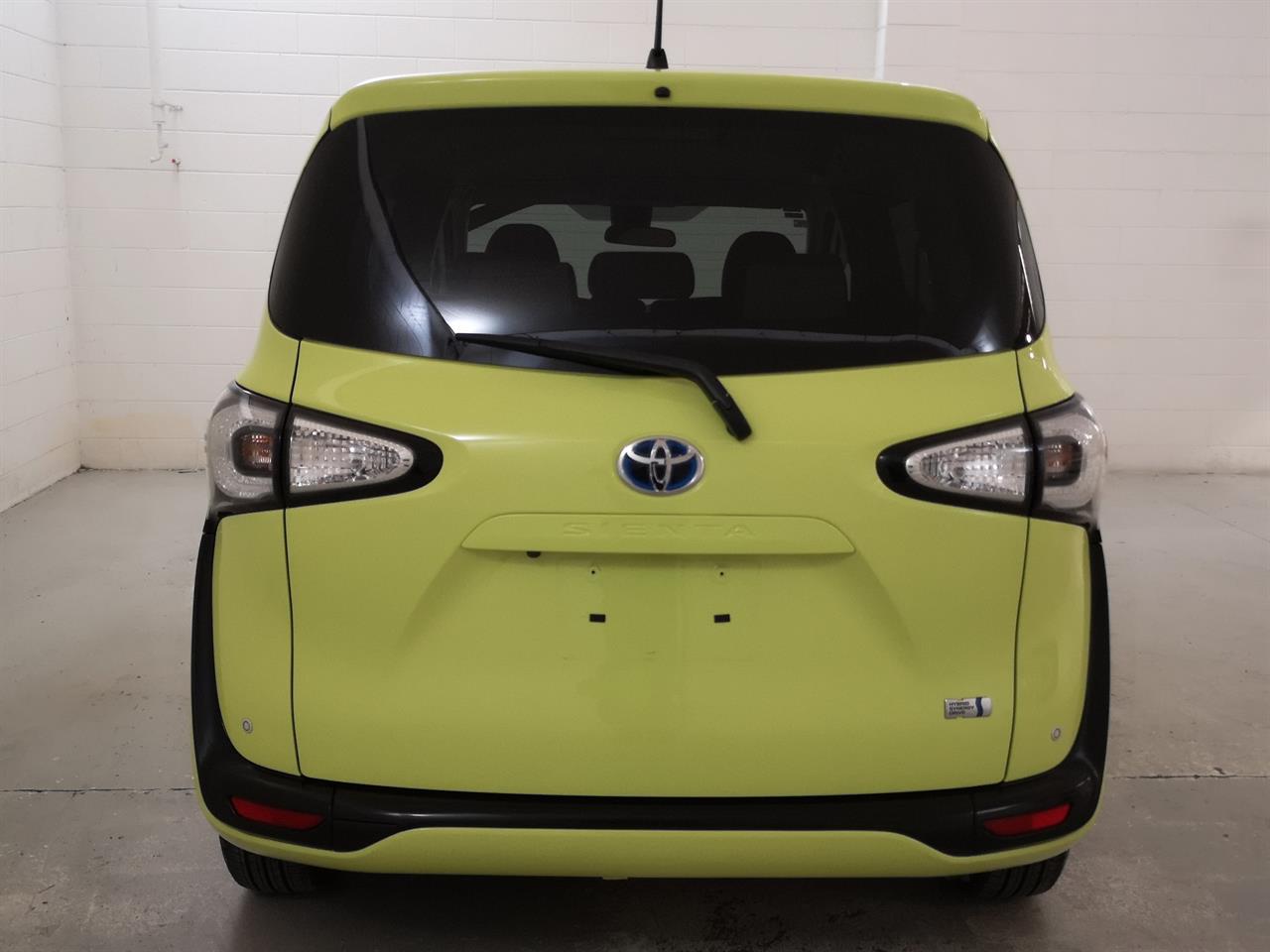 2017 Toyota Sienta