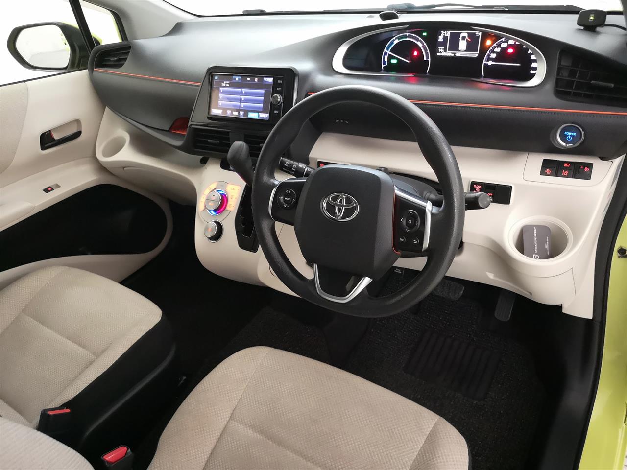 2017 Toyota Sienta