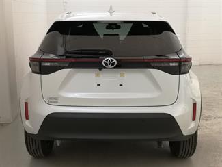 2023 Toyota Yaris - Thumbnail