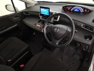 2012 Honda Freed - Thumbnail